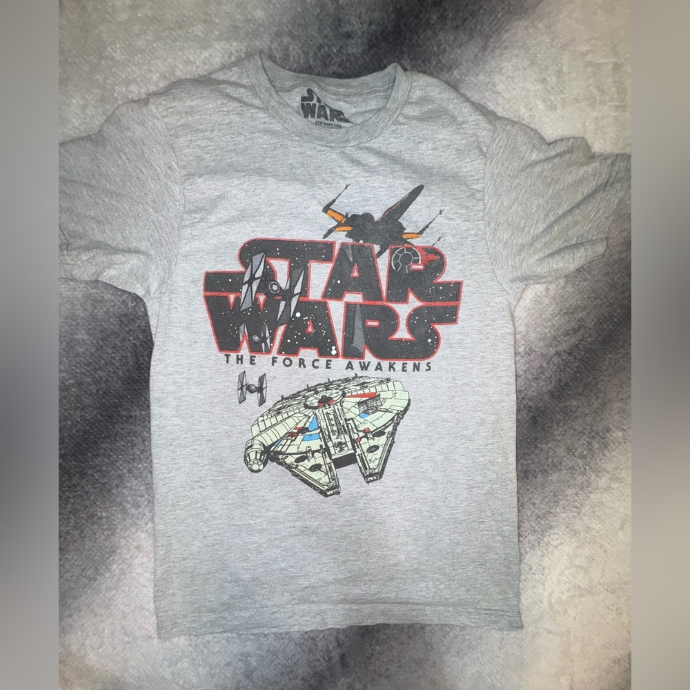Star Wars Light Gray The Force Awakens Millenium Falcon Official‎ T-Shirt Small